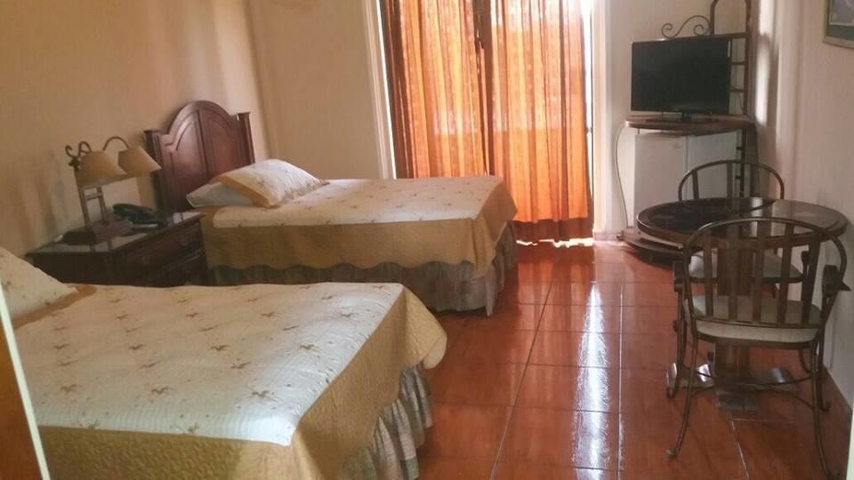 Hotel Puerta Del Rey سانتا كروز دي لا سي المظهر الخارجي الصورة