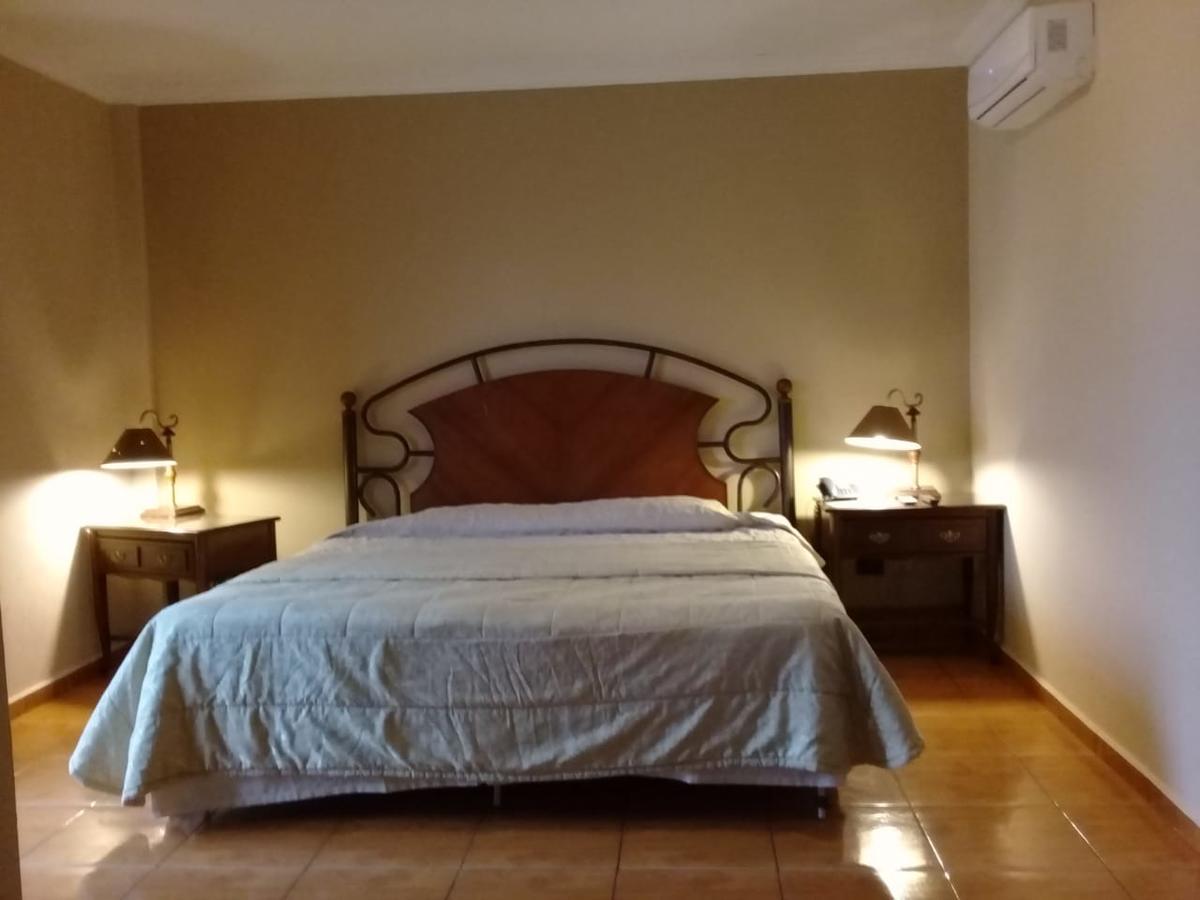 Hotel Puerta Del Rey سانتا كروز دي لا سي المظهر الخارجي الصورة